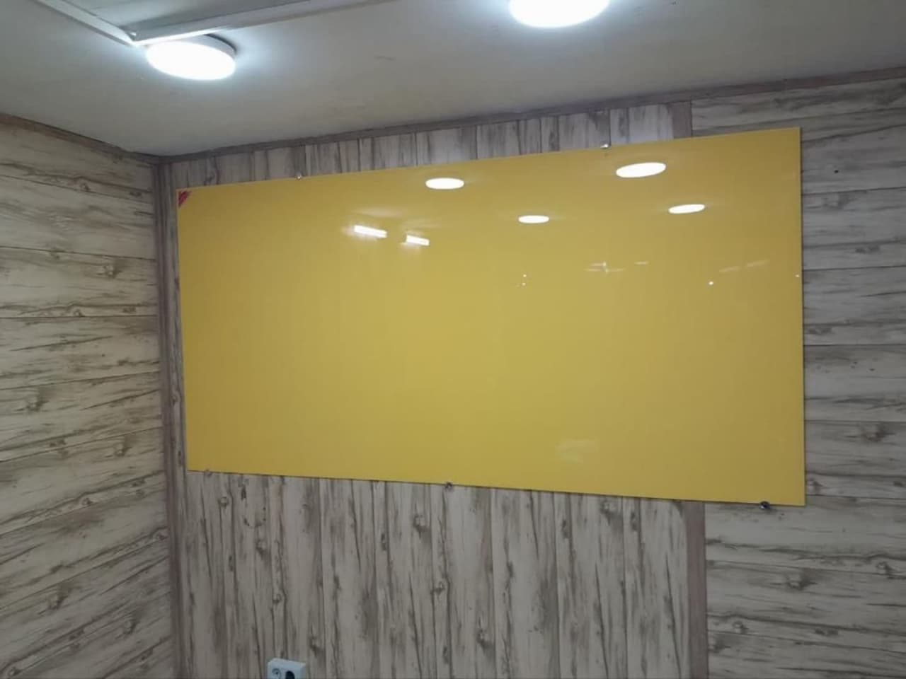 وایت برد شیشه ای فانتزی